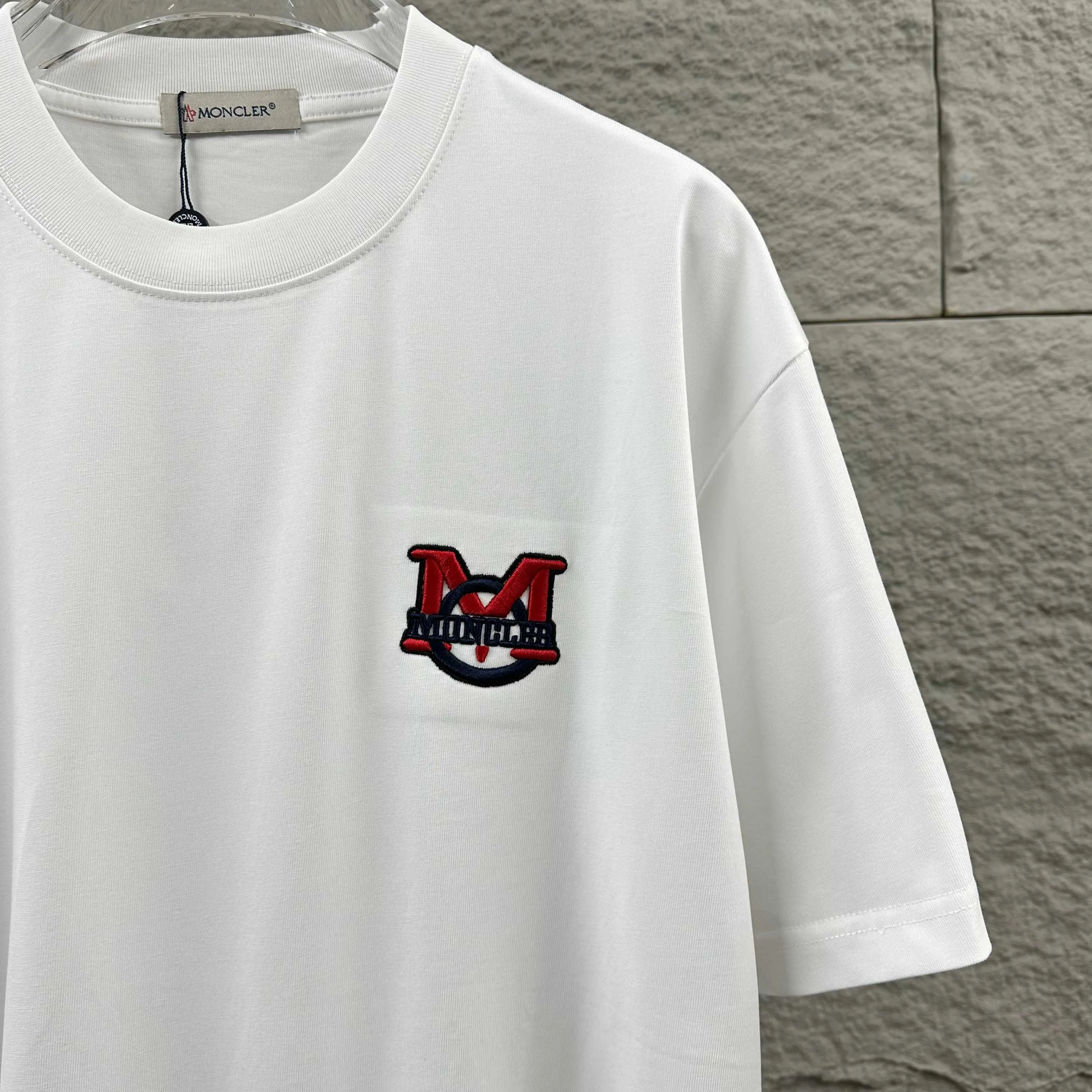 Moncle* *2026 New Arrival Classic T Same Style ：Black White Size： S （90-130 ） M （120-150 ） L （140-165 ） XL （160-180 ） XXL （180-210 ）